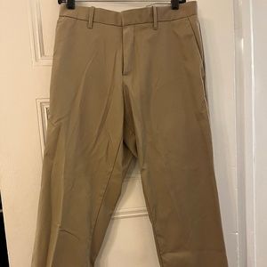 Men's GAP Straight Leg Khakis 33x30